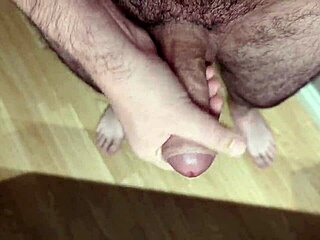 Intense solo masturbation leads to unstoppable cumshot