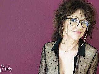 Hey, continuing the story with this beautiful MILF in glasses.