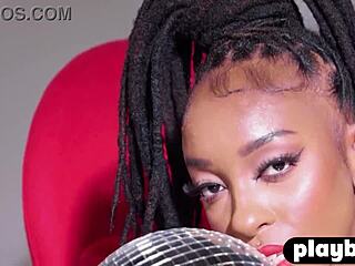 Glamorous Big Ass Black Teen Sabrea Phenix Looks Amazing During Posing