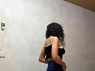 camara espia real universitaria colombiana tetona en viaje de estudios