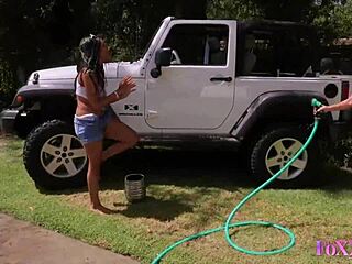 Sizzling lesbians shy love and jenna foxx muff diving outdoors!