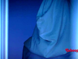 Hviezdy kurvy rodinné tabu sex