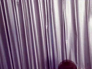 ナチュラルおっぱい赤毛美女のかわいいロールプレイで喉奥フェラ