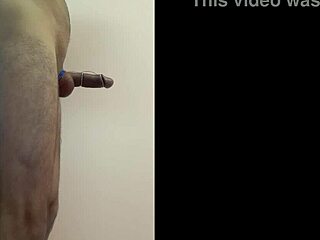 exotic dancer hits amazing orgasm