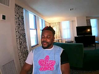 i love how butt plug betty spreads her cute asshole for deep licking and sucking action