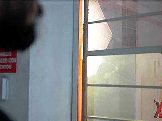 Repartidor With Huge Polla Breaks Coño Of Jefe's Mujer! This Curvy Latina Teen Takes Deepthroat And Slaps In Lingerie!