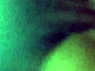 Veneco y Peruana Se Aman en Sesión Íntima con Detalles Peruanos