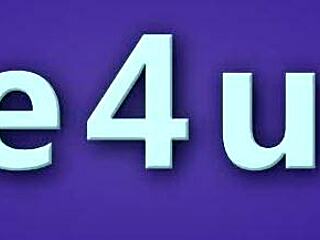 who is this venus girl showing off blonde lesbian action on webcam with mommy vibes?