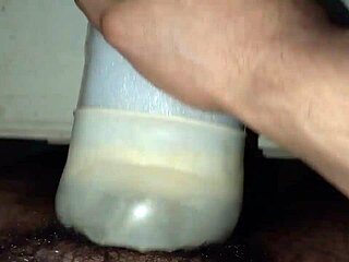 Hey, cuming on homemade pussy during summer wank