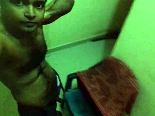 I tried Mayanmandev shaved look for my solo modeling session