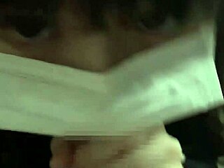 Táto amatérska ázijská baba s veľkými prso sa nechala fúkať POV a drsne šúkať vonku s vibračkou až výstrek do úst