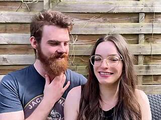 Katerina petite coquine adore le sexe à plusieurs