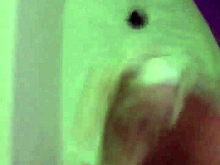 me grabo y se lo envio a mi tia gordibuena