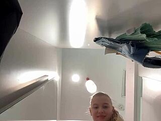 How Wildly This BBW Teen Masturbates In Changing Room With Wet Pussy!