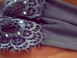 Rossmexicnaa masturbates richly with new lingerie and dildo!