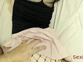 Tutoring my curvy teen stepsister in doggystyle until she squirts