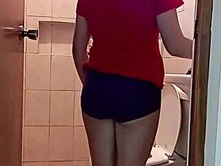 Hayami gets caliente in homemade solo masturbation with natural tits and toys as amateur Latina!