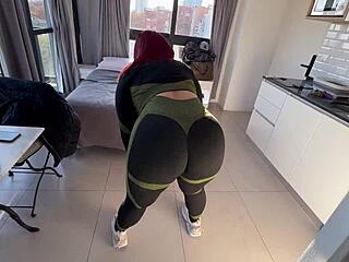 Argentinian Pelirroja Culona With Big Ass And Tits Fucks Trainer In Pov Leading To Cum On Face