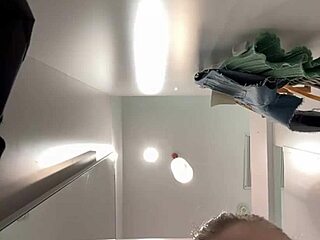 How Wildly This BBW Teen Masturbates In Changing Room With Wet Pussy!