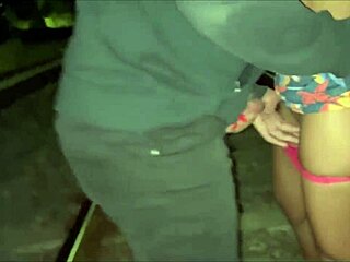 minha esposa com outro na ciclovia in amateur bedroom fucking!