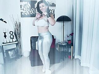 Milf sara jay in boots fucks her favorite metallic dildo