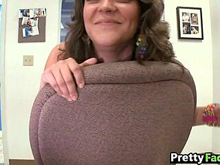 Oh wow, perfect ass babe Roxy Love gets that massive facial cumshot all over her face!