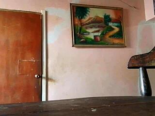 morena latina with big ass seduces stepdad