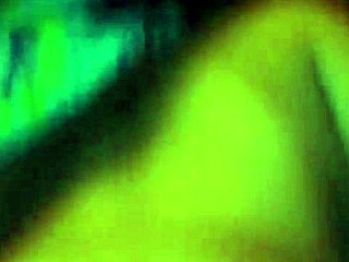 Dejo Quedar En El Porche De Mi Casa A La Puta De La Esquina Y Esta En Agradecimiento Me Folla Rico