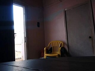 morena latina with big ass seduces stepdad