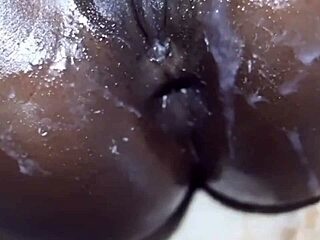 Creampie anal amador caseiro!