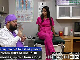 Intensywna solo masturbacja wibratorem do orgazmu dla ogolonej cipki Misty Addams