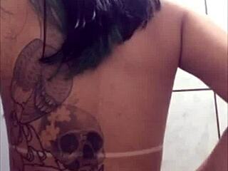 Safada do posto takes it deep in her amateur ass during wild anal assfucking session. She moans loud from the intense sex pounding.