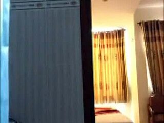 Ha Yen im Bad doggy gefickt mit VIP-Kunde, große Titten und Blowjob