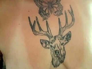 Amo chuparle la pija a mi amigo. Llevándola al fondo de mi garganta como una verdadera slut.