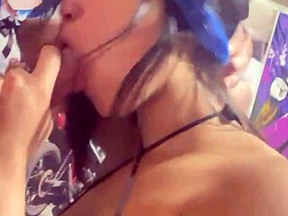 omg this colombian college chica sucking and getting mouth fucked by huge cock 😈