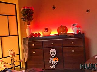 Hunter spots sexy Czech chick outdoors and fucks her shaved pussy in fortune-telling salon