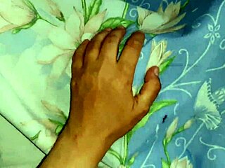 i hide under blanket to lick and finger neighbors' pussies in homemade lesbian threesome