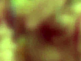 i saw dos milfs chupando la polla and it was so hot i couldnt stop watchin