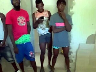 kolumbiansk brud tager gangbang med sorte fyre der banker store røv