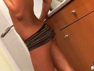 I Can Barely Fit My Round Ass in These Skinny Jeans!