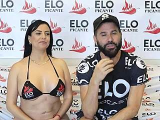 Hey, check out Antonella Blake passing through the spicy room in this Colombian mature casting interview! 🔥📹