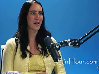 I am a kisser who loves deep passionate kissing reveals babe cadence lux in casting interview