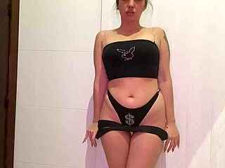 Kodabratz shows off her most sensual moves on xvideos