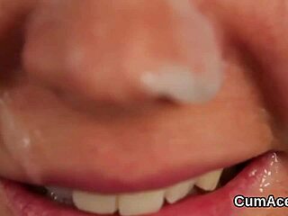 Seksi idol dobija facijal i guta svu spermu u blowbangu