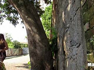 Хей виж див аутдор мамка с големи цици звезда до сперма оргазъм на публично!