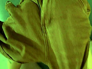 Brunette girlfriend gets covered in sperm after passionate homemade sex