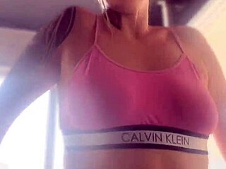 Fui Treinar Na Academia Com Um Plug Anal No Cu Fiquei Com Muito Tes�o Chegar Em Casa Meu Cu Vai T� Lubrificado E Largo Pra Mete Rola Dentro