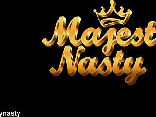 Requesting a relaxing massage session from a skilled amateur friend.