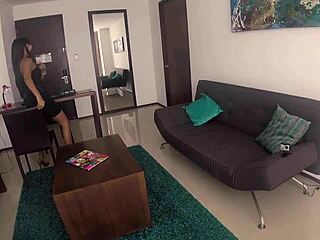 Malefikas Jefe Se Folla La Secretaria in Colombian Encounter with Facial Cumshot After Intense Fucking