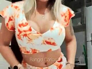 Latina teases with her big juicy lips down there